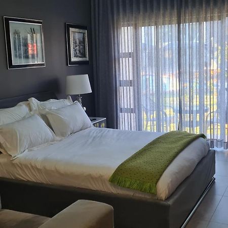 Sarona Studio F103 Габороне Экстерьер фото